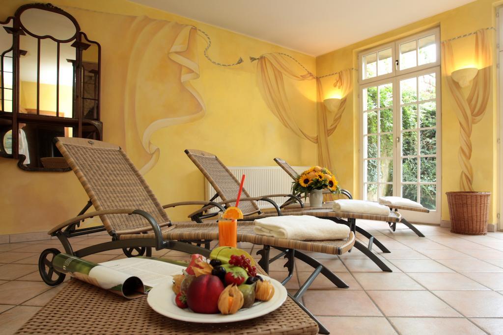Hotel Schloss Edesheim Dış mekan fotoğraf