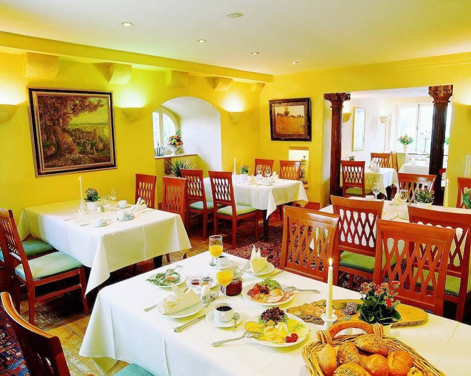 Hotel Schloss Edesheim Dış mekan fotoğraf